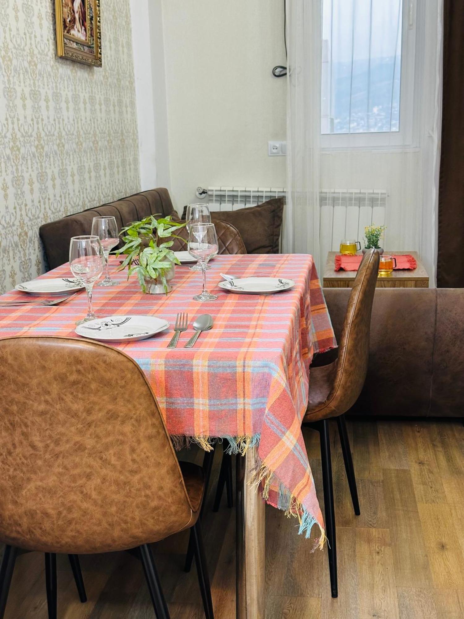 Twins Tower Apartment Tbilisi Luaran gambar